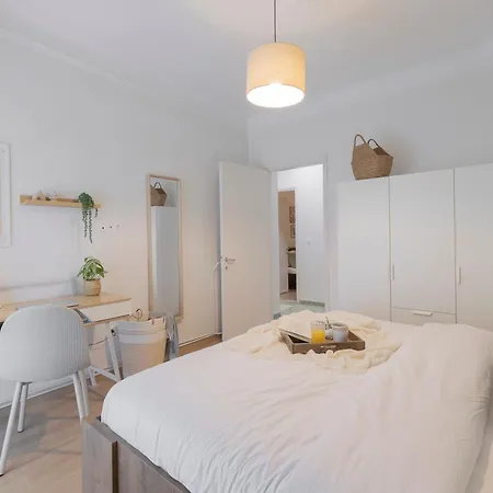 Superior 3br, 3kingbeds, Center, Balcony شقة *